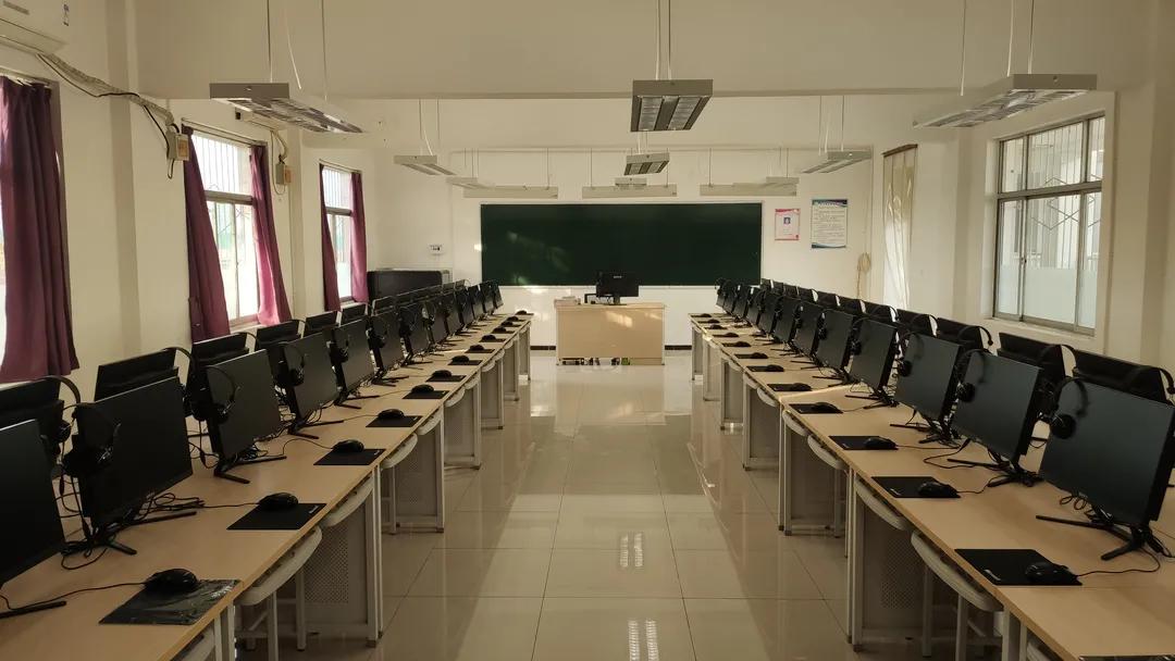 好楼良师佳绩丨市63中获素质教育“校校行”专家组好评