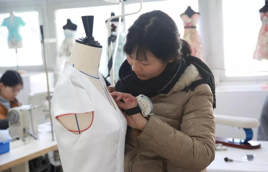 女生就业前景好的薪资高的专业,就业前景好工资高的专业排名女生