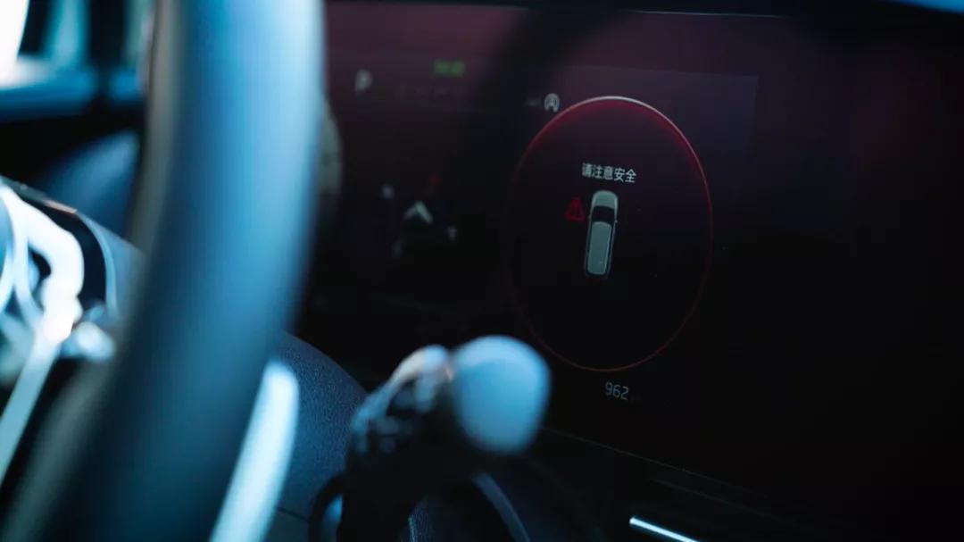 起亚嘉华比库斯途贵,起亚嘉华值不值入手