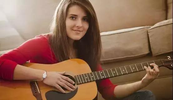 怎么学习吉他最快掌握,如何学习吉他教学