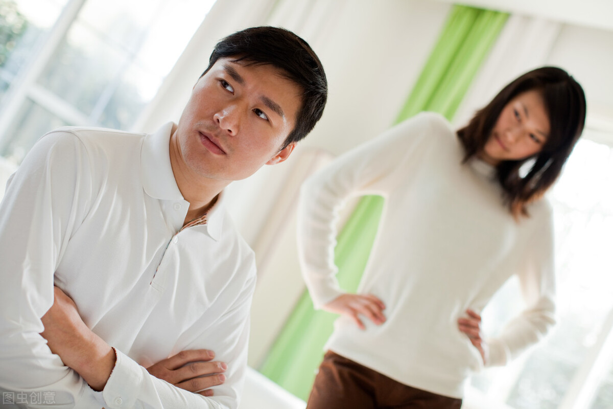 老公背着我欠了很多债离婚怎么判,老公背负巨额债务要不要离婚