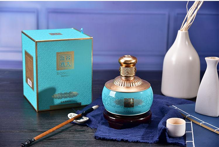 从容大的“疯靡”看酒仙网的爆款主义|知酒首发