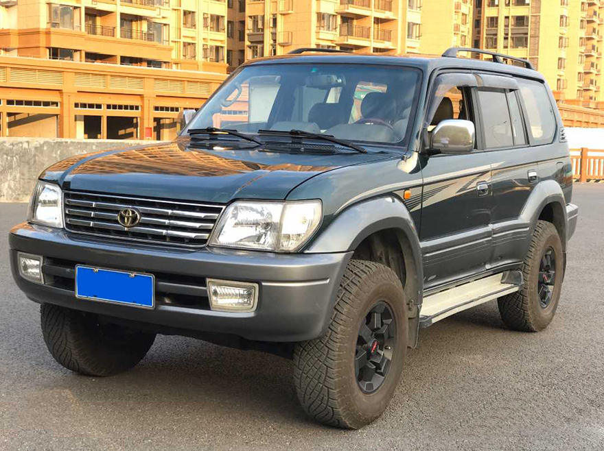 经典情怀老车丰田霸道lc95,丰田霸道3400lc95配件