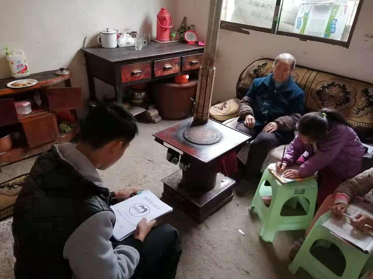 我的扶贫故事作文2000字,我的脱贫故事新闻报道