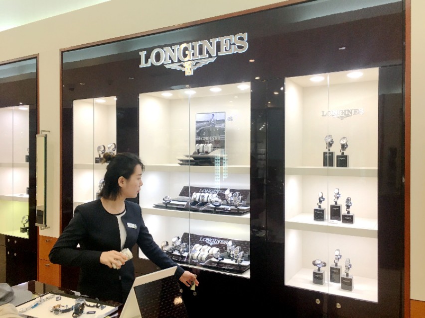 在路上vanlife,迪拜购物嘉年华