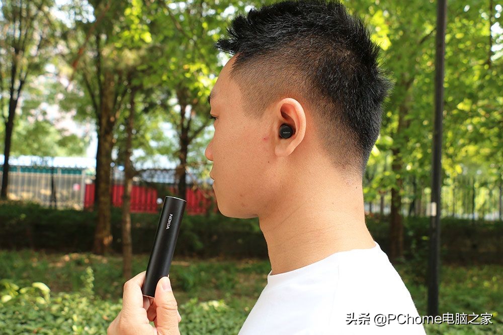 NokiaBH-705耳机开箱：口红设计精致简约