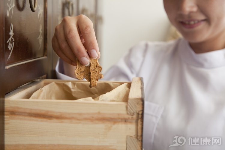 中药四大鉴别方法的依据,中药四大常用鉴别方法
