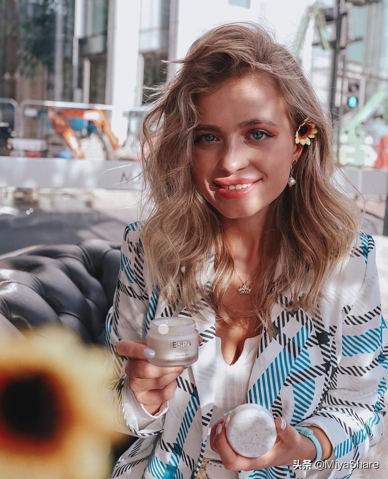 用护肤品皮肤刺痛是缺水吗,护肤品用起来刺痛是什么原因