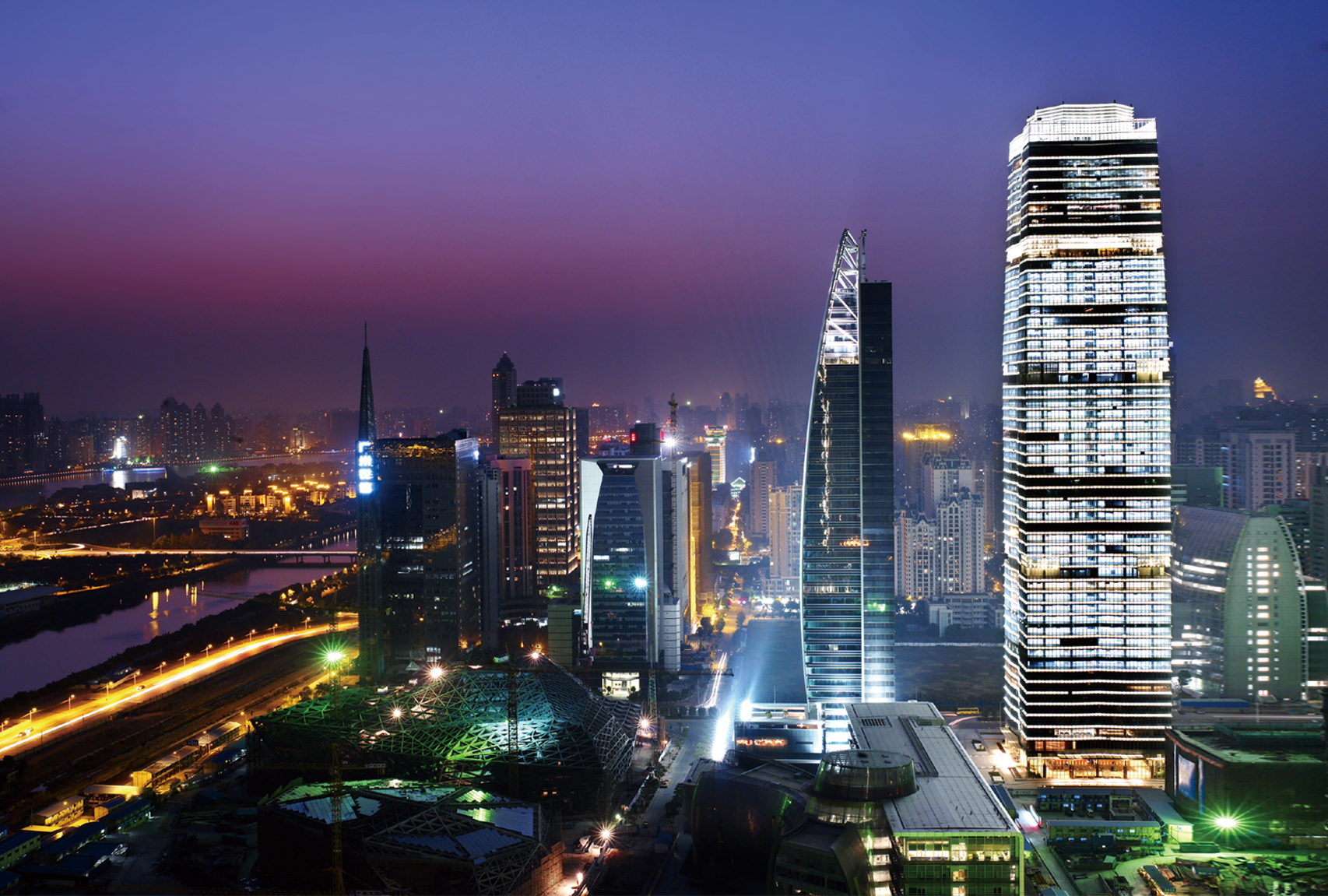 富力集团重迎辉煌,富力集团发展