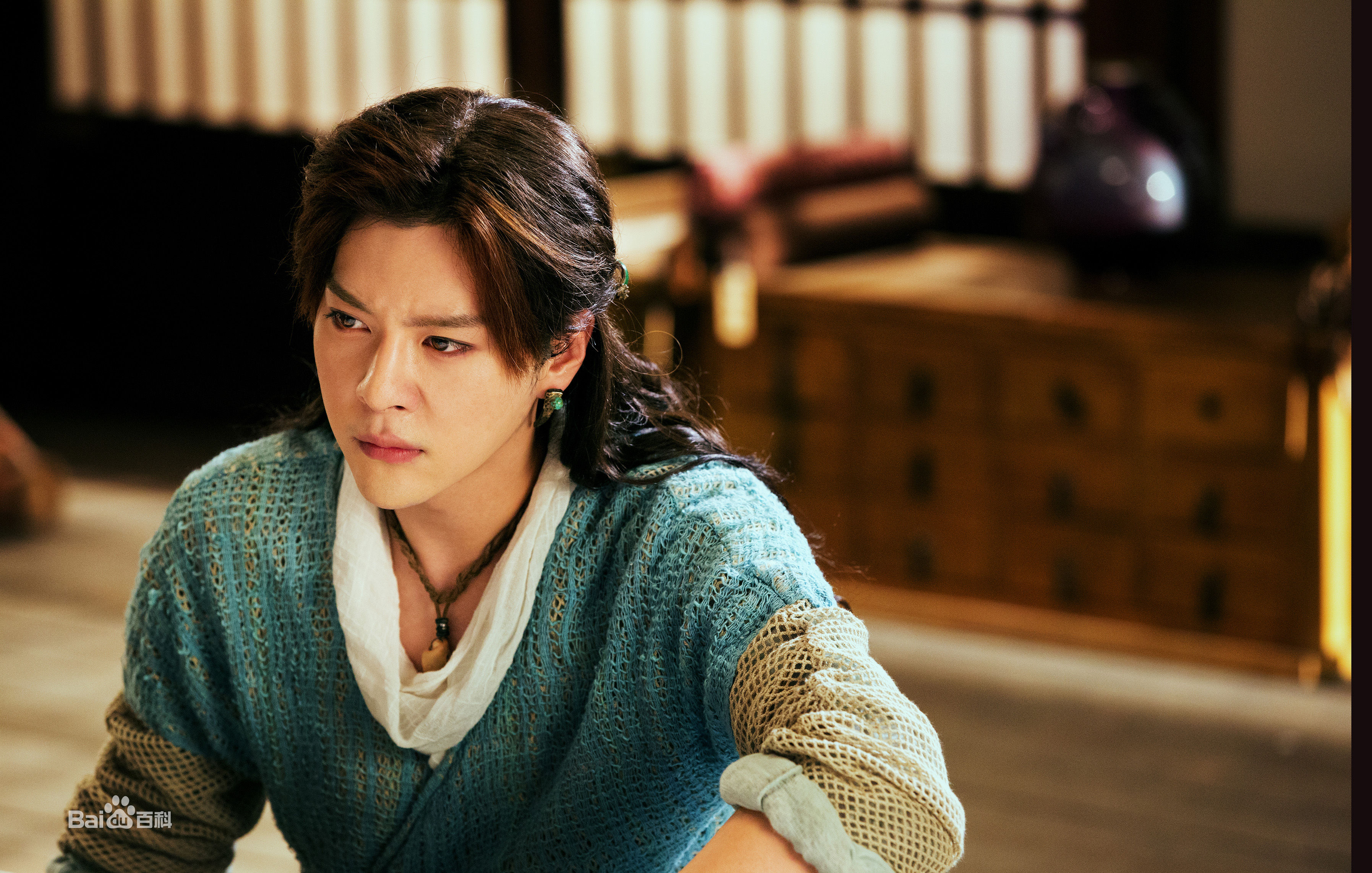 吴昕自己下楼买花视频,吴昕买花视频完整版