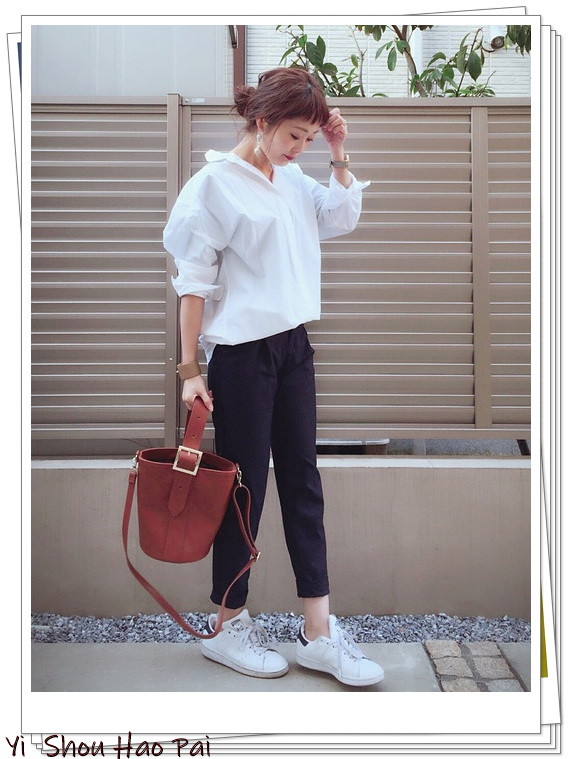 Adidas的单品怎么搭？日本时尚女人的运动风穿搭示范，时髦吸睛