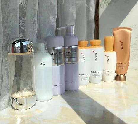 黛珂哪一款适合干皮美白 (科颜氏高保湿水搭配黛珂乳液)