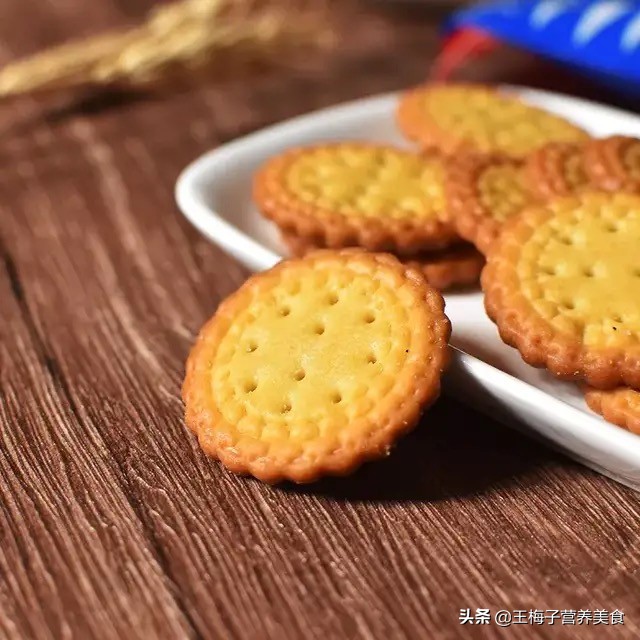 年货糖果俄罗斯紫皮糖,年货饼干俄罗斯