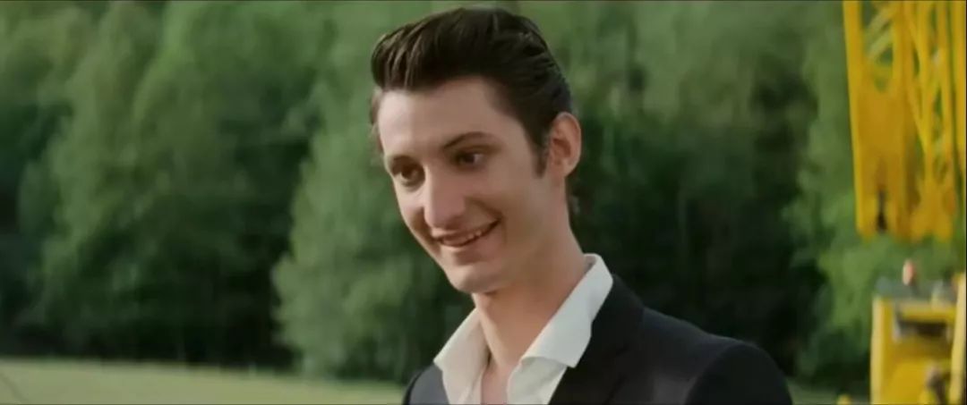 最开放的法国人，两性关系底线在哪里？这部爱情电影也是喜剧片