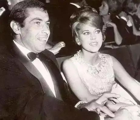 简方达灵魂伴侣,84岁简方达爱情观