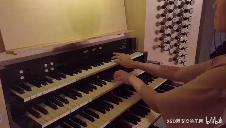 为了吸引大家走进音乐厅，搞古典乐的都干了些啥