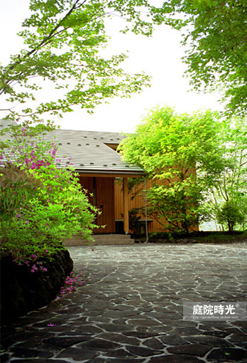 中式庭院古代老石板铺装,庭院铺装样式区域颜色搭配