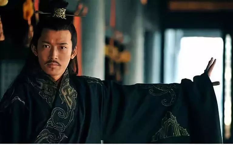 曹操才是真正的枭雄,曹操才是真正的军事家