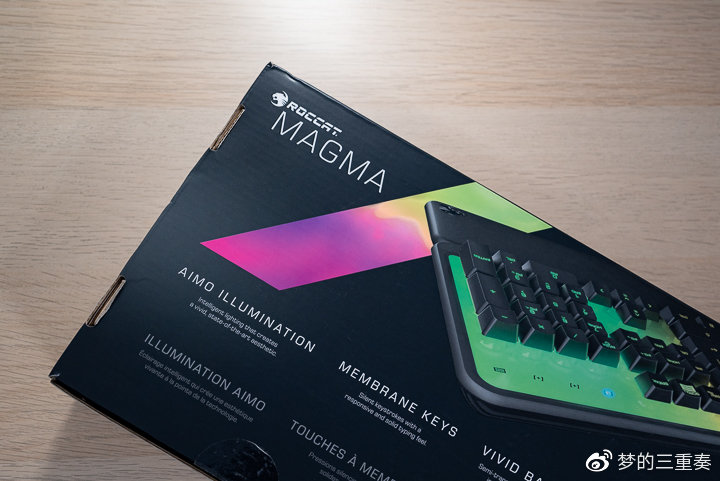 打游戏灯光炫酷的键盘,怎么才能有自己的炫酷桌面