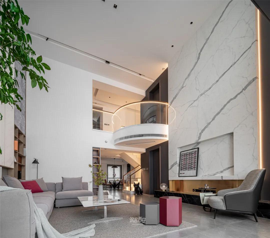 业主不付钱把我安装的东西拆除了,业主装修好不给钱砸了