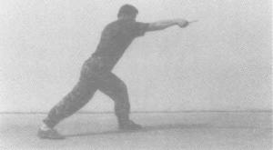 警用防暴棍和匕首警拳,警用防暴橡胶棍杀伤力