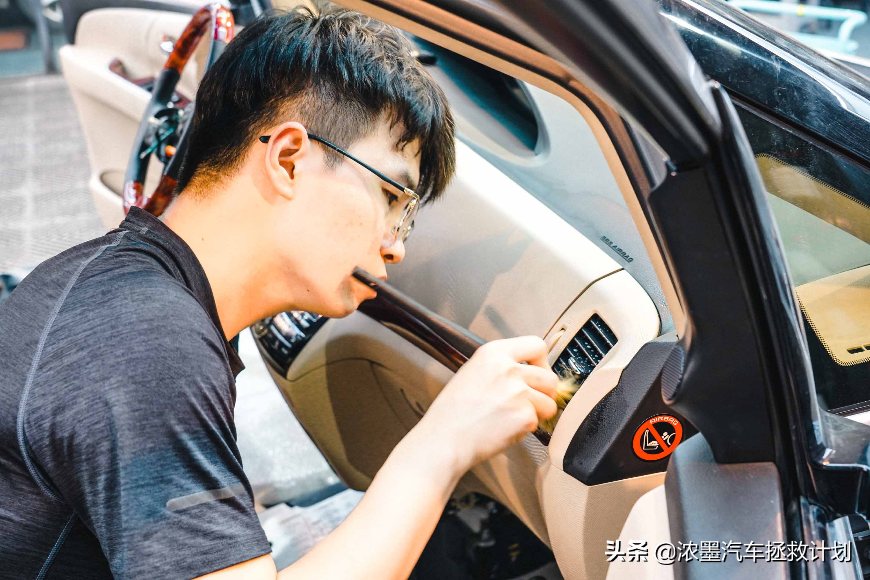 翻新整备修复丰田第一代普瑞维亚,一代情怀丰田普瑞维亚