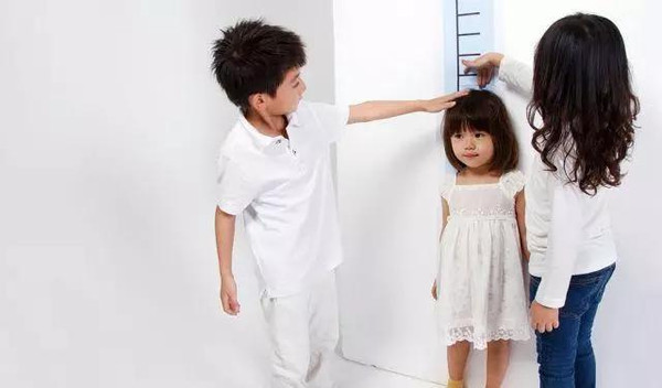 小孩喝骨头汤能补蛋白吗,宝宝可以喝骨头汤做的辅食