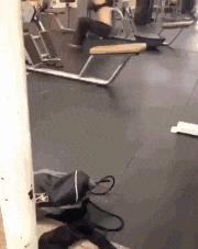 想知道上面的这个洞洞是用来干什么的？