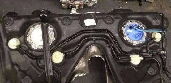 磁铁吸附铁屑,挂粗铁链消静电