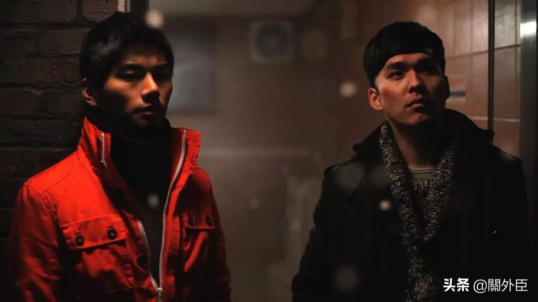 《白夜》：空少与快递小哥419——给你指条路，是不是阿依希代路