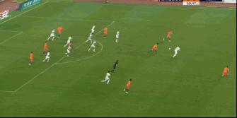 贝尼特斯中超执教视频,贝尼特斯大连足球比赛