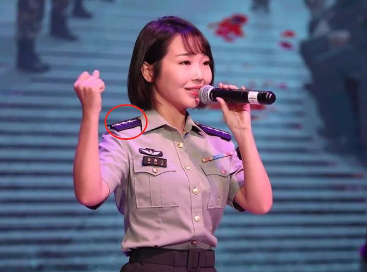 一分钟带你了解军衔等级,怎样辨别军人军衔的大小带图片