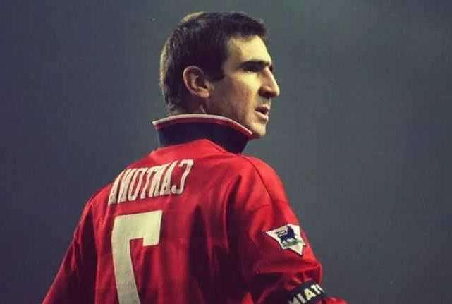 足球历史上伟大的七号c罗,足坛封神榜排名c罗