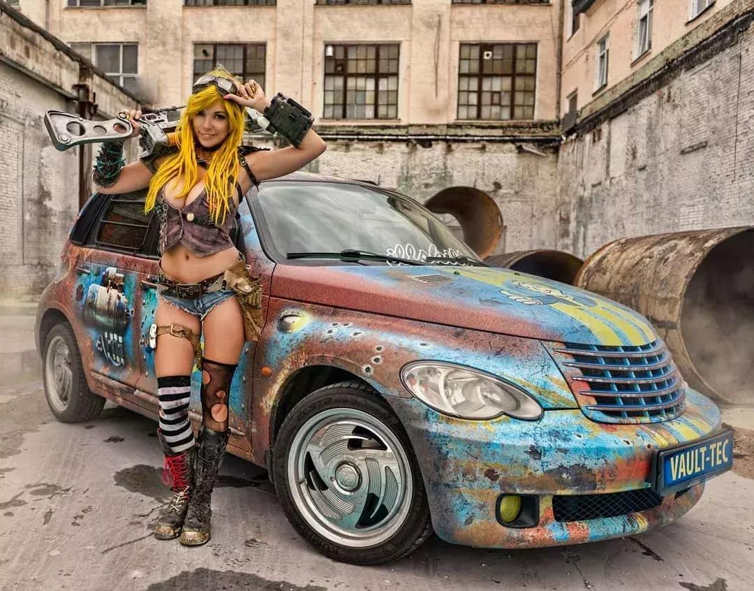 小众车型改装起来也疯狂，来看“外星来客”克莱斯勒PT漫步者改装