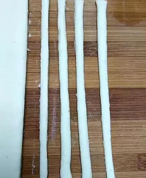 在家里做薯条吃又干净又卫生,孩子自己动手做薯条又简单又好吃