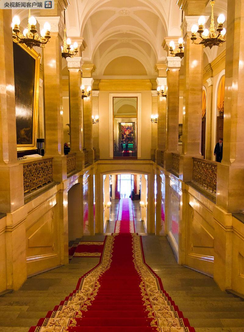 时政新闻眼｜习*平近**访俄首日，这些亮点点亮中俄关系新时代