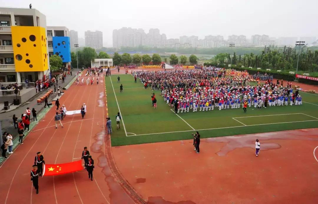 王炸有脾气吗,王炸为什么会打烂牌