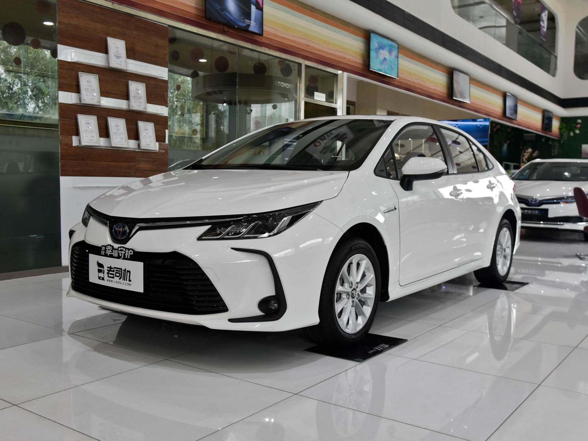 卡罗拉混动燃油版怎么样,卡罗拉混动真实油耗测试