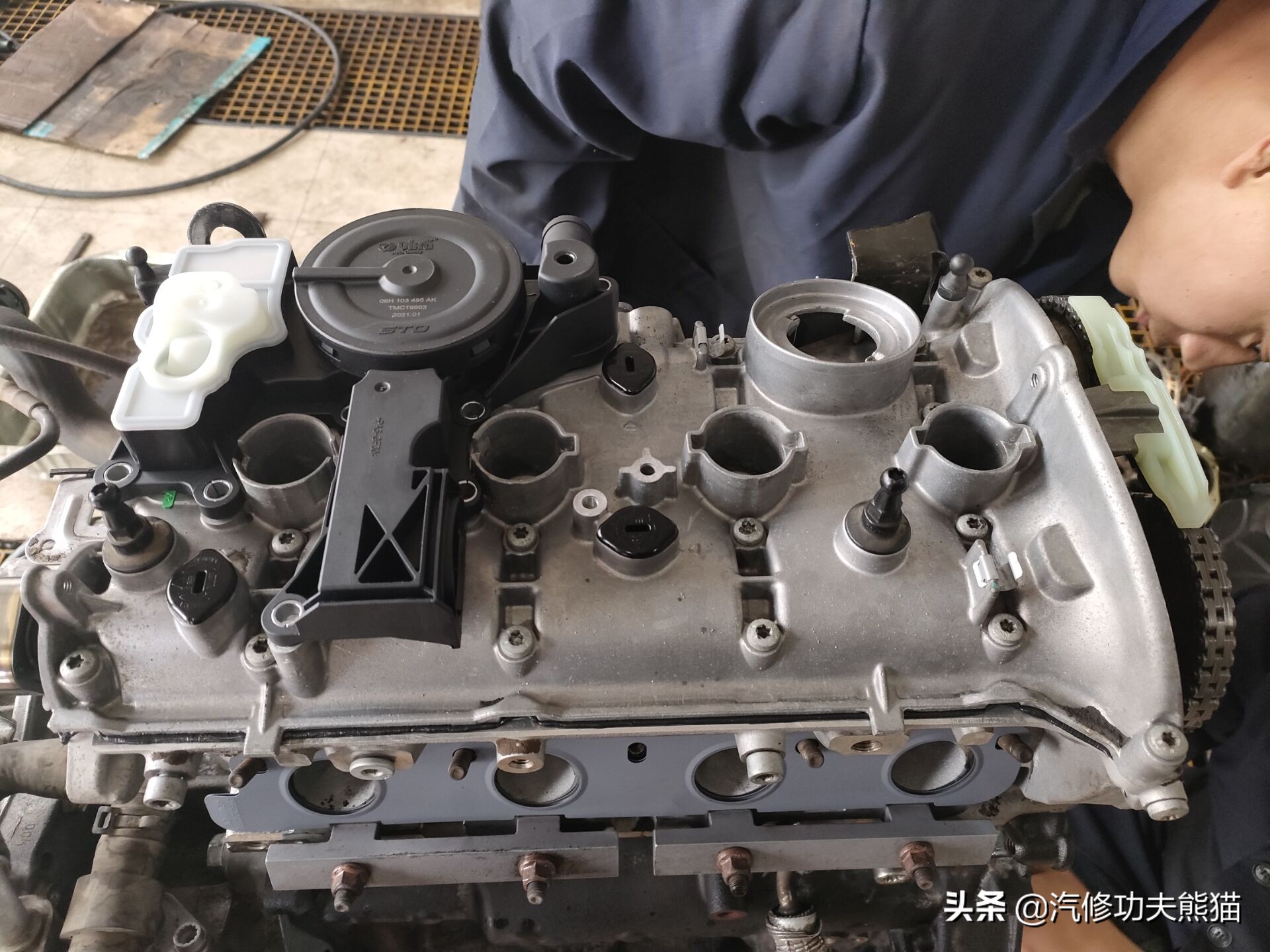 斯柯达昊锐烧机油维修视频,大众斯柯达昊锐1.8t烧机油