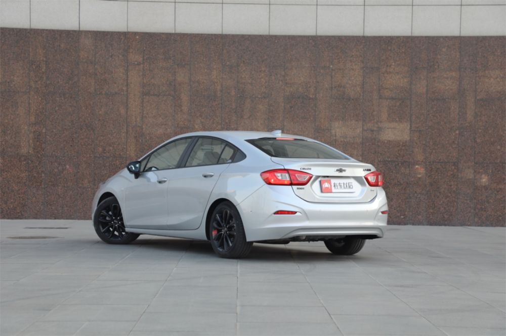 大溜背造型车长4米9,最帅的溜背造型轿车