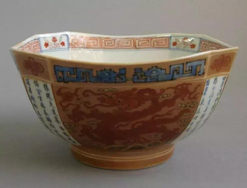 如何区分斗彩真假图片,五彩是斗彩的一种吗