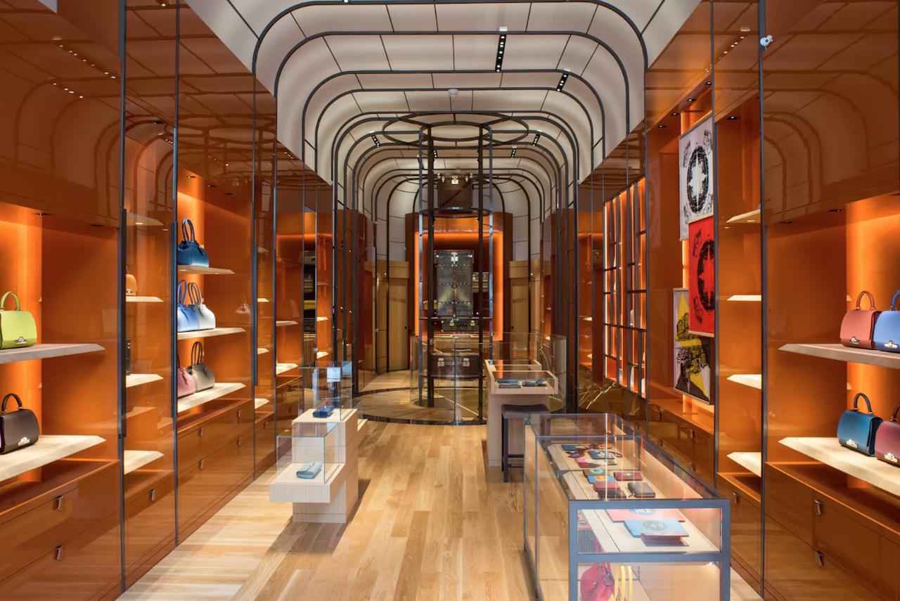 lv皮具总监是谁,lv皮具老板跳槽