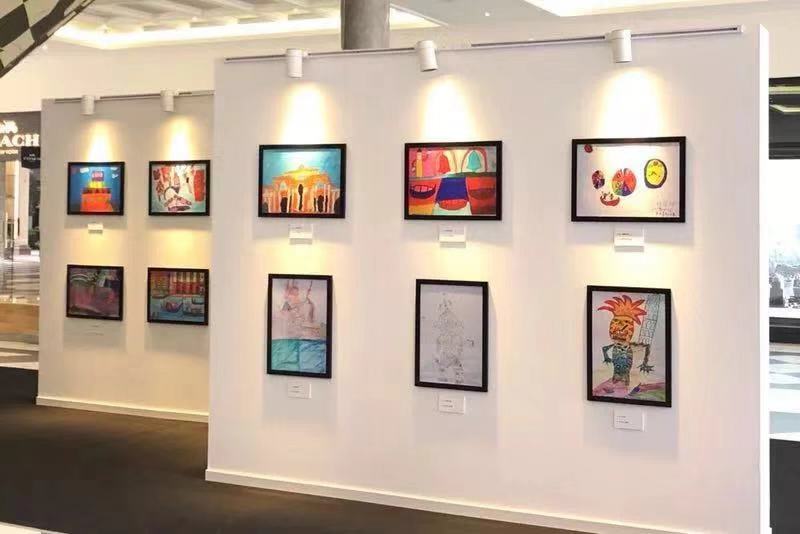 圣诞节就要这样过！在意式小镇边走边吃买不停