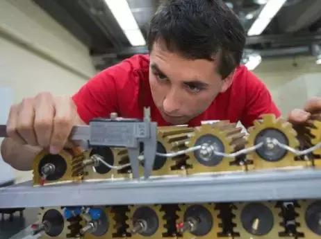 这所Top50大学，不要小文书，不要申请费，太幸福了吧！