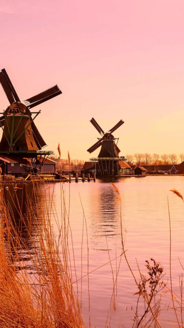 赚钱超清手机壁纸,4k超清风车手机壁纸