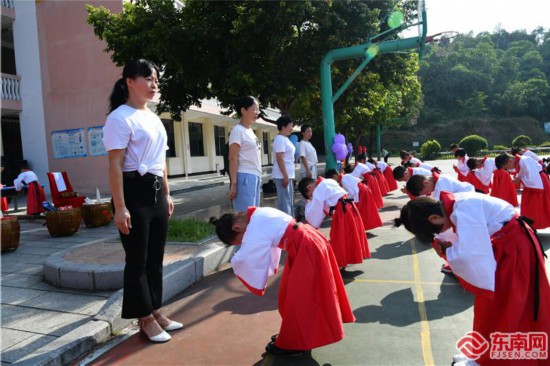 三明市学生足球运动会,足球联赛迎开学