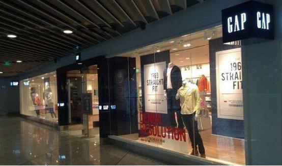 Forever21暂停营业，ZARA、HM关闭大量店铺，快时尚大势已去？