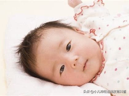 婴儿呕吐是啥引起的,婴儿溢奶的症状