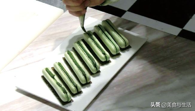日销过万，上架就爆火的抹茶马卡龙，快跟日本西点大师学起来