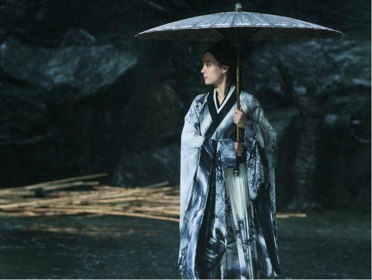 《影》——威尼斯电影节称：“张艺谋至今最美的电影